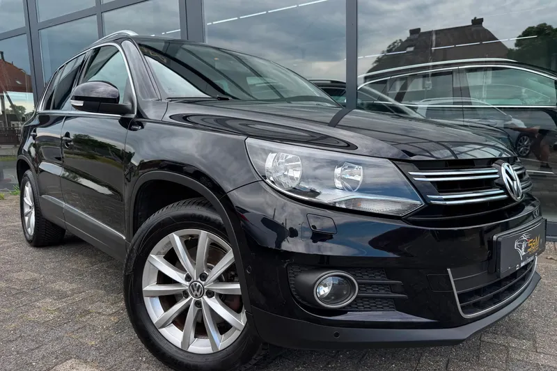 Volkswagen Tiguan (2015)