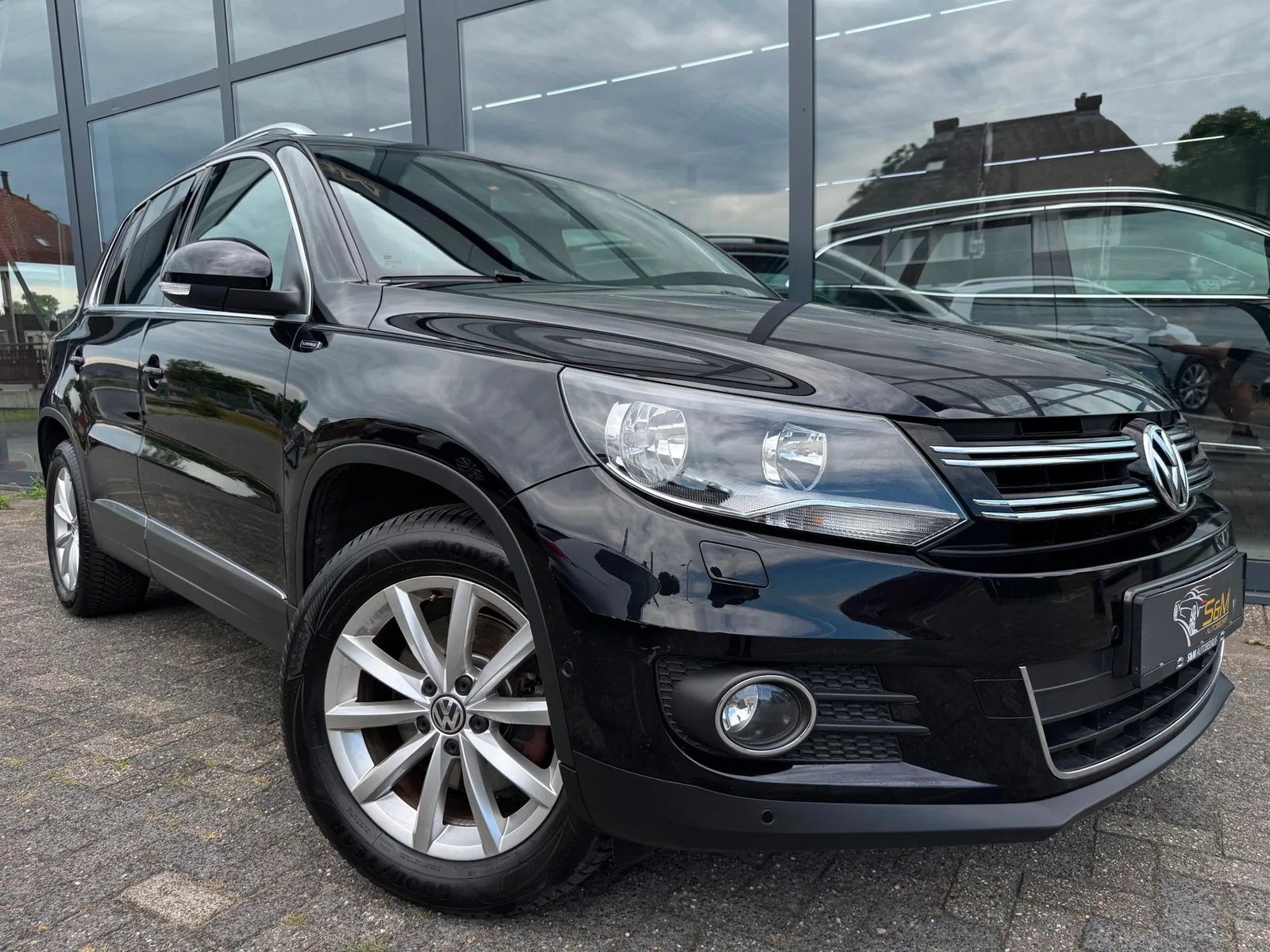 Volkswagen Tiguan (2015) — foto 1