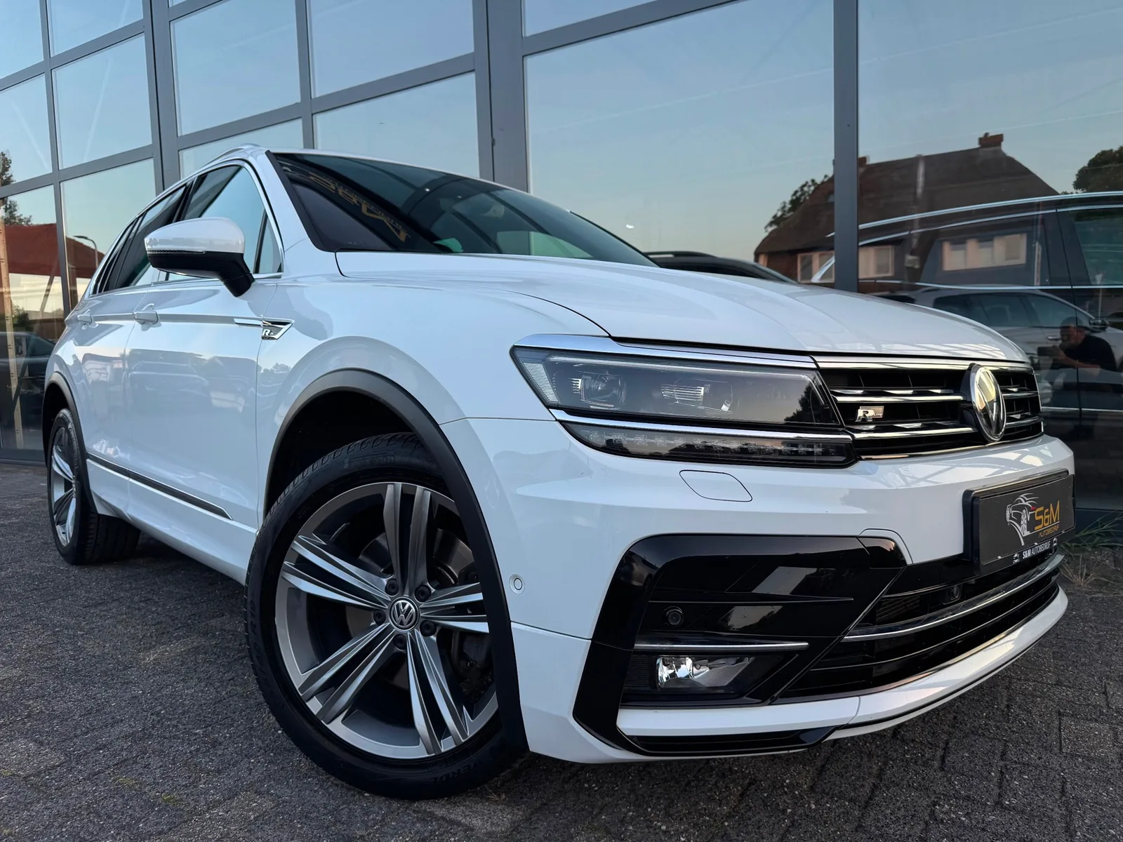 Volkswagen Tiguan (2018) — foto 1