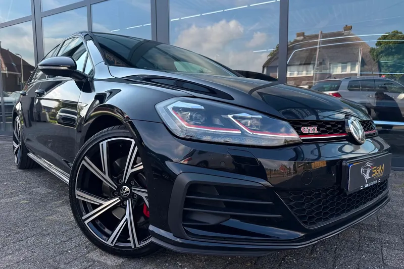 Volkswagen Golf (2017)