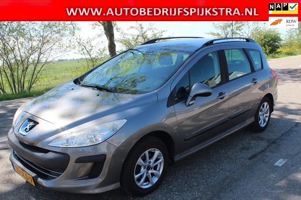 Peugeot 308 (2009) — foto 1