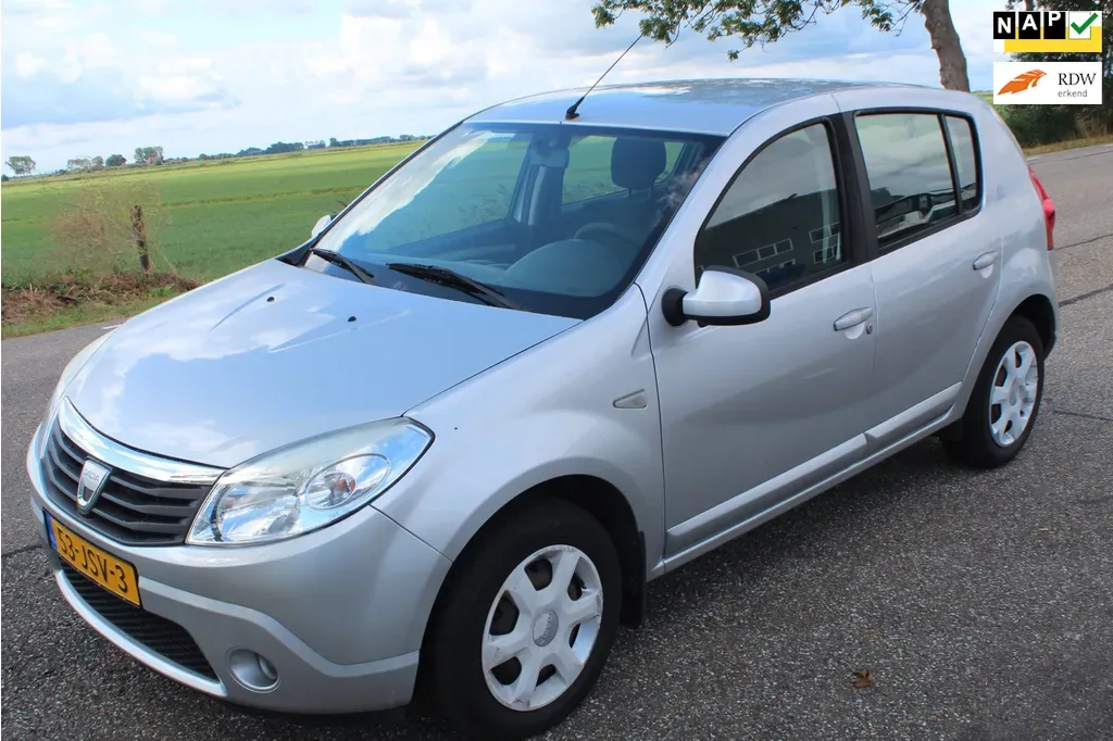 Dacia Sandero (2009) — foto 1