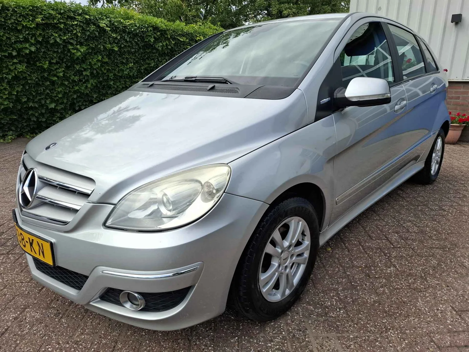 Mercedes-Benz B-Klasse (2009) — foto 1