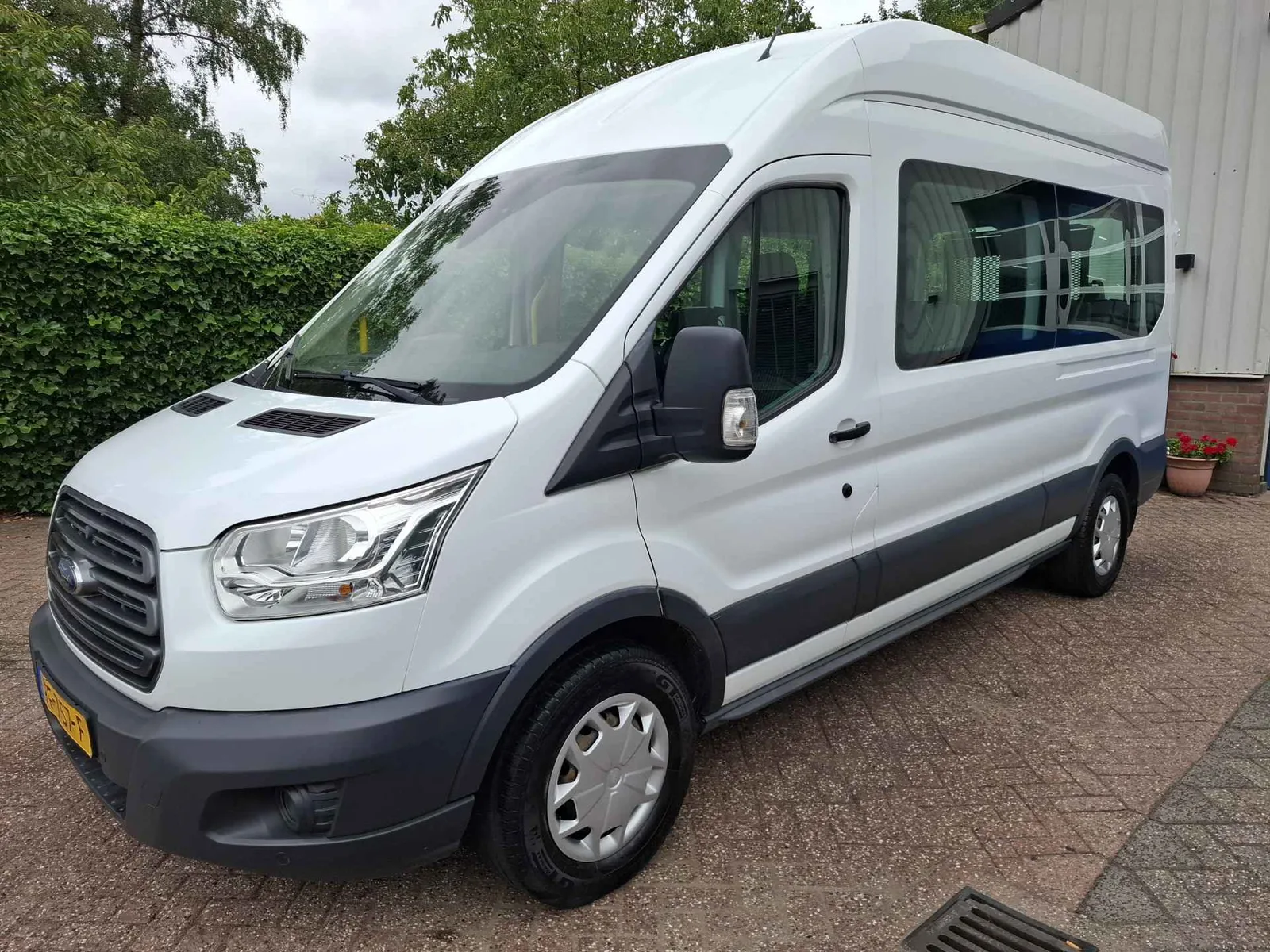 Ford Transit (2018) — foto 1