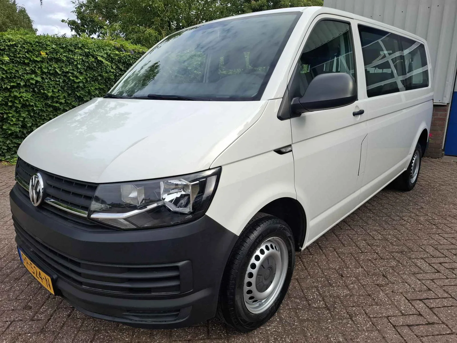 Volkswagen Transporter (2017) — foto 1