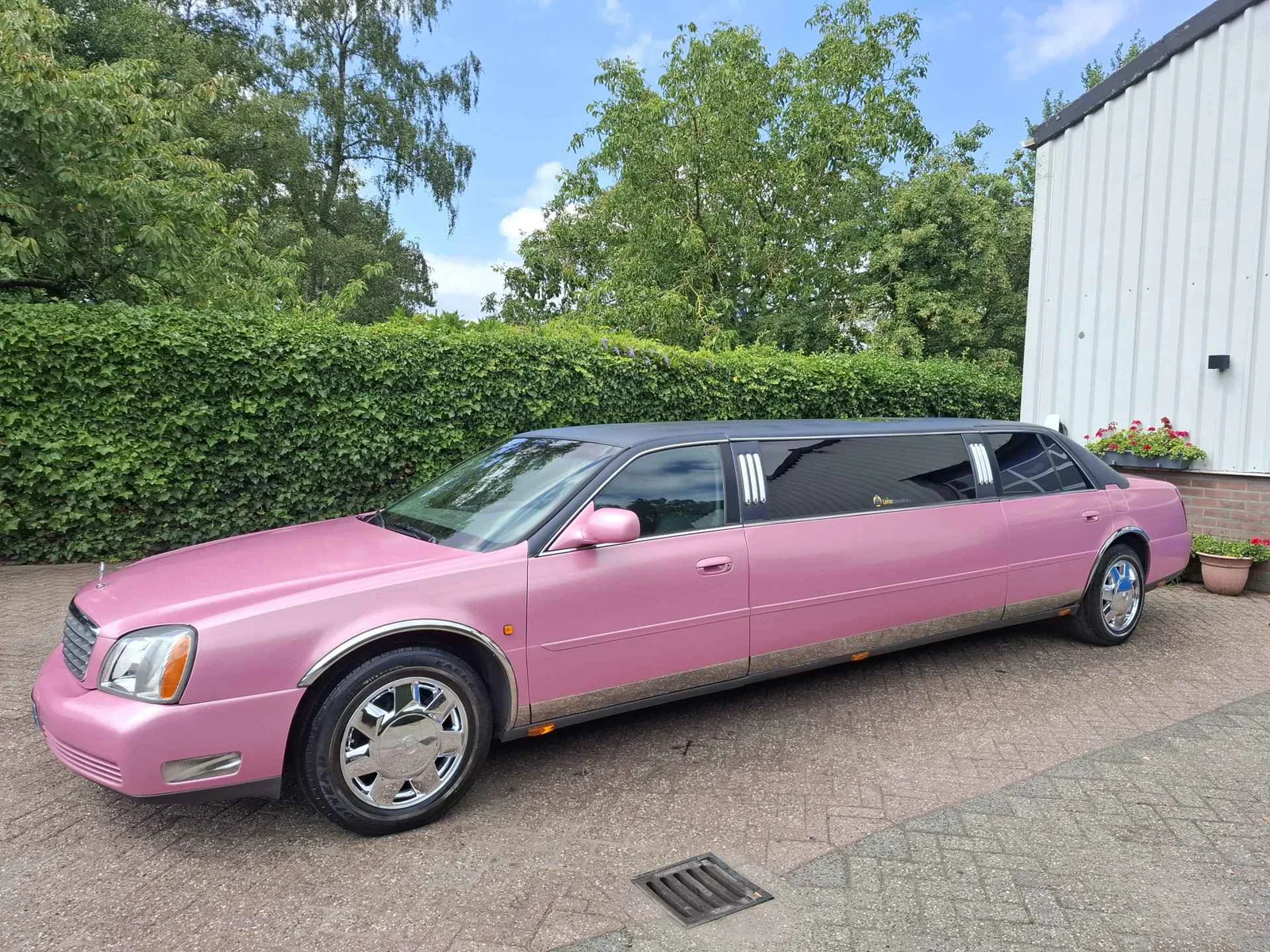 Cadillac De Ville (2002) — foto 1