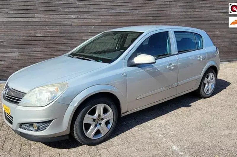 Opel Astra (2007)