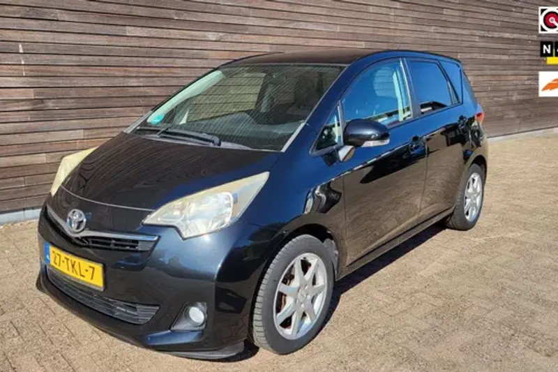 Toyota Verso S (2012)