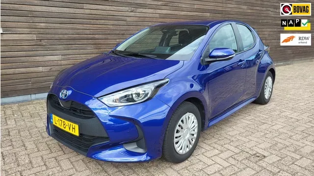 Toyota Yaris (2021) — foto 1