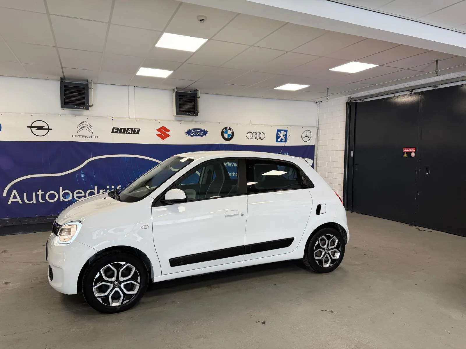Renault Twingo (2021) — foto 1