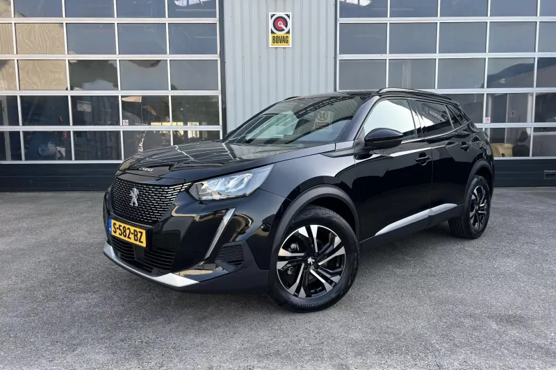 Peugeot 2008 (2023)