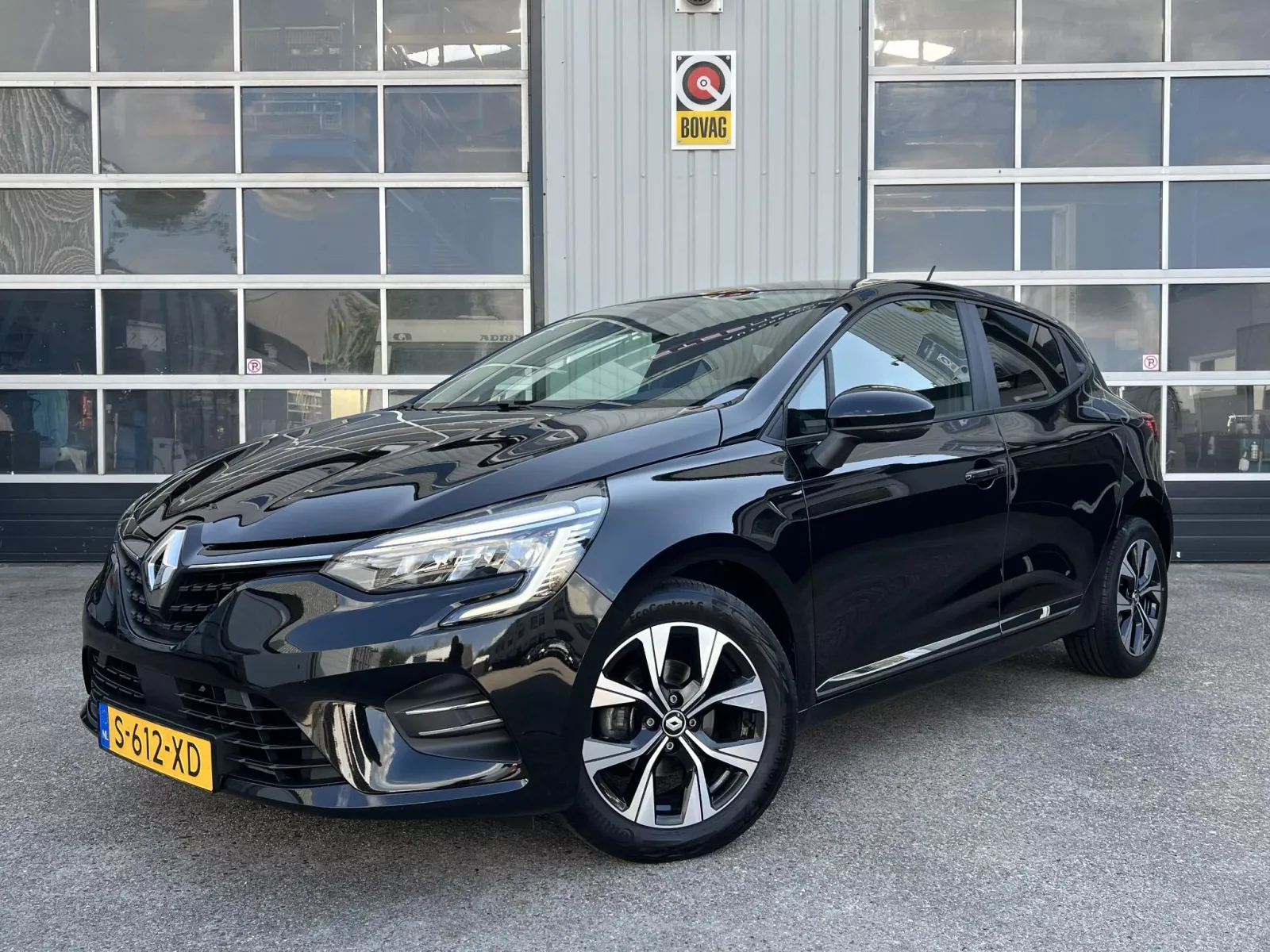 Renault Clio (2023) — foto 1