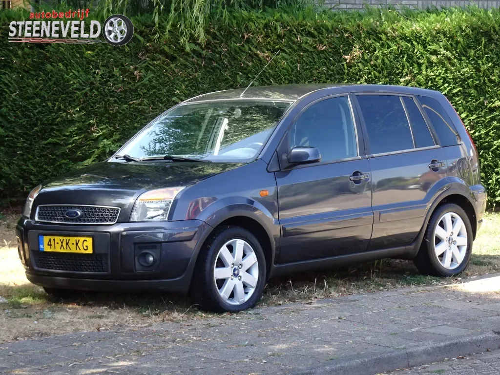 Ford Fusion (2007) — foto 1