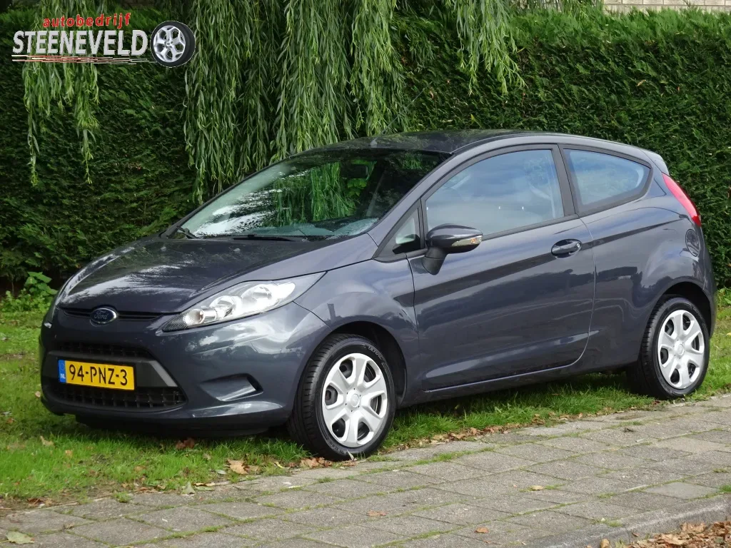 Ford Fiesta (2011) — foto 1
