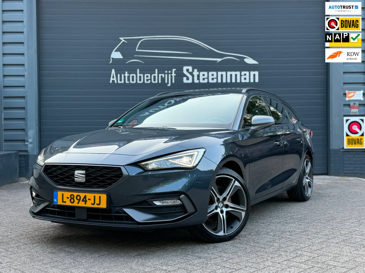 SEAT Leon Sportstourer (2021) — foto 1