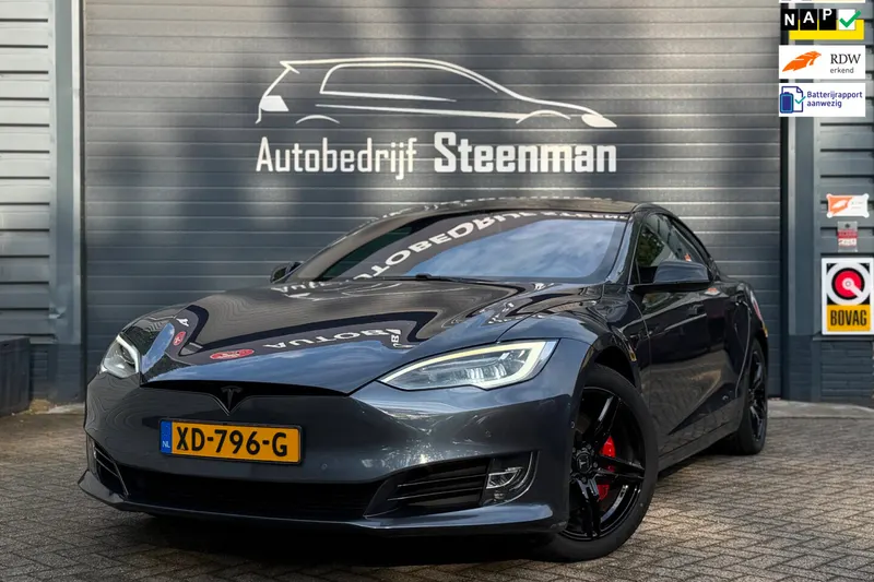 Tesla Model S (2018)