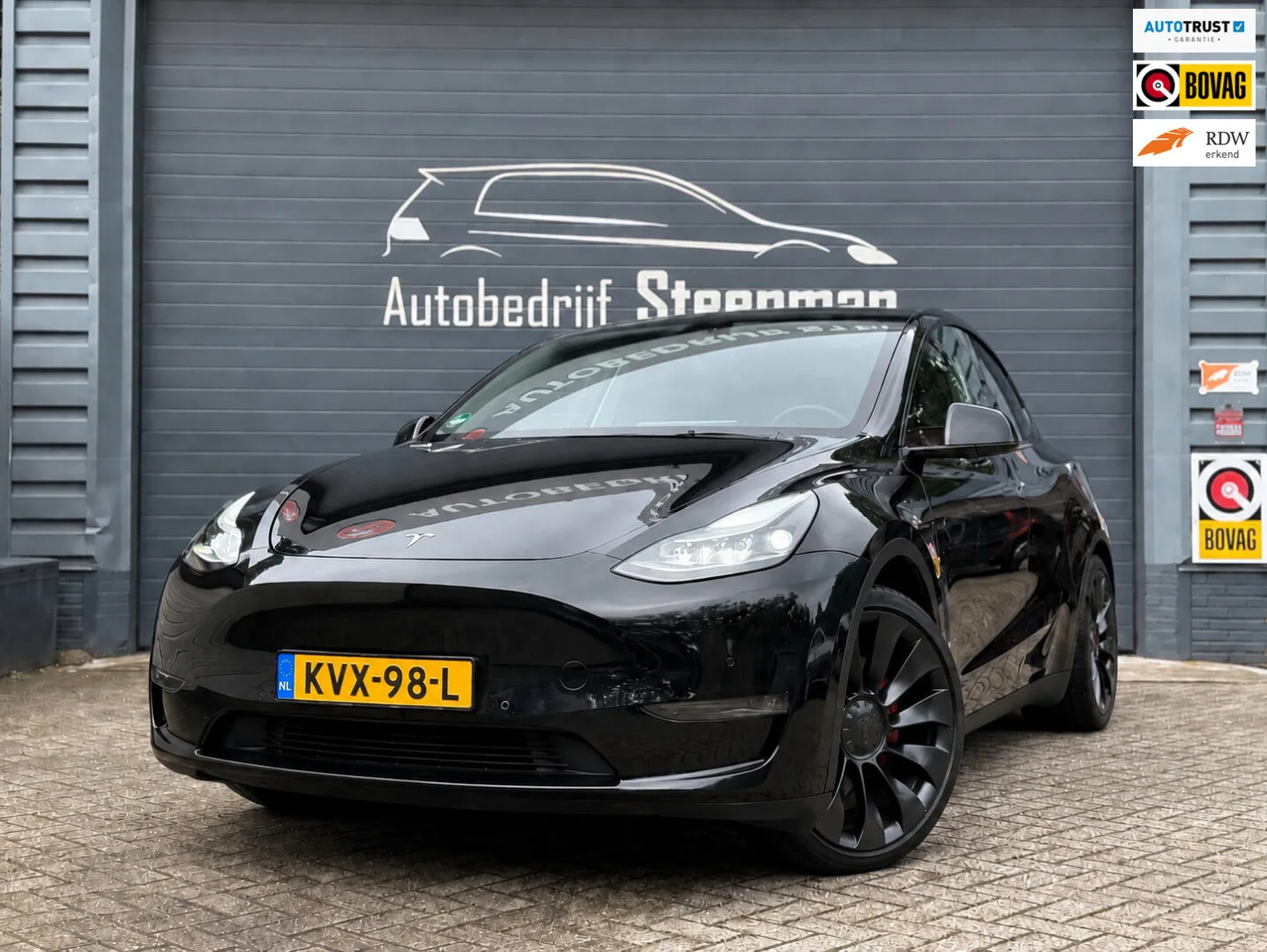 Tesla Model Y (2022) — foto 1