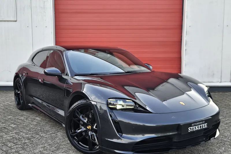 Porsche Taycan Cross Turismo (2021)