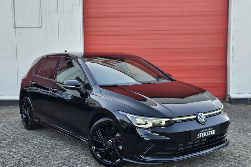 Volkswagen Golf (2024)