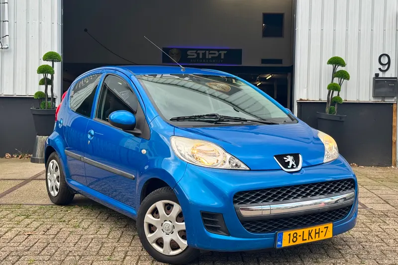 Peugeot 107 (2010)
