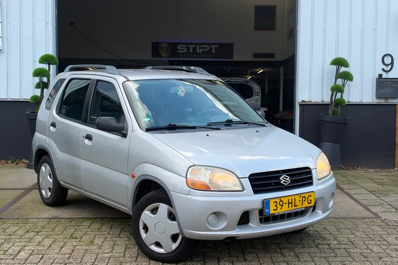 Suzuki Ignis (2001)
