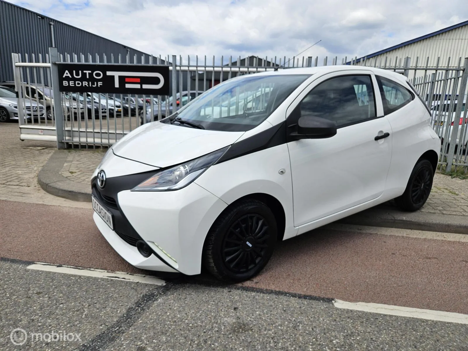 Toyota Va (2016) — foto 1
