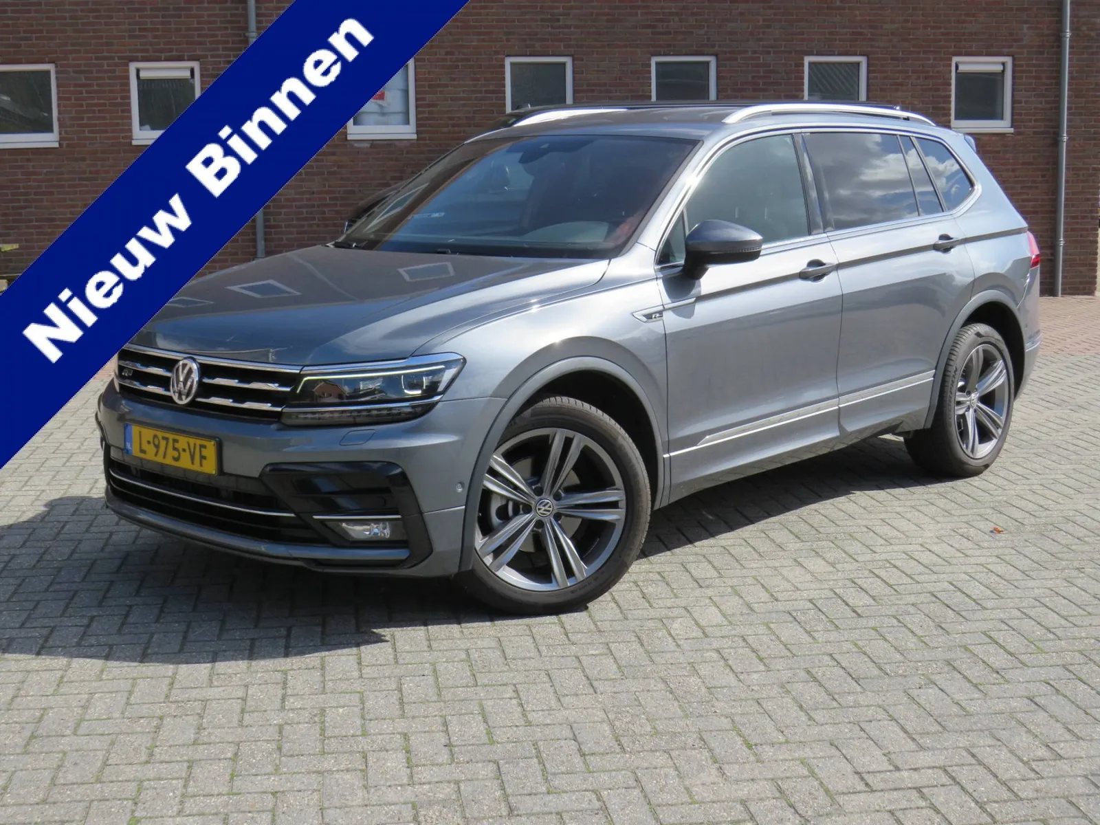Volkswagen Tiguan (2021) — foto 1