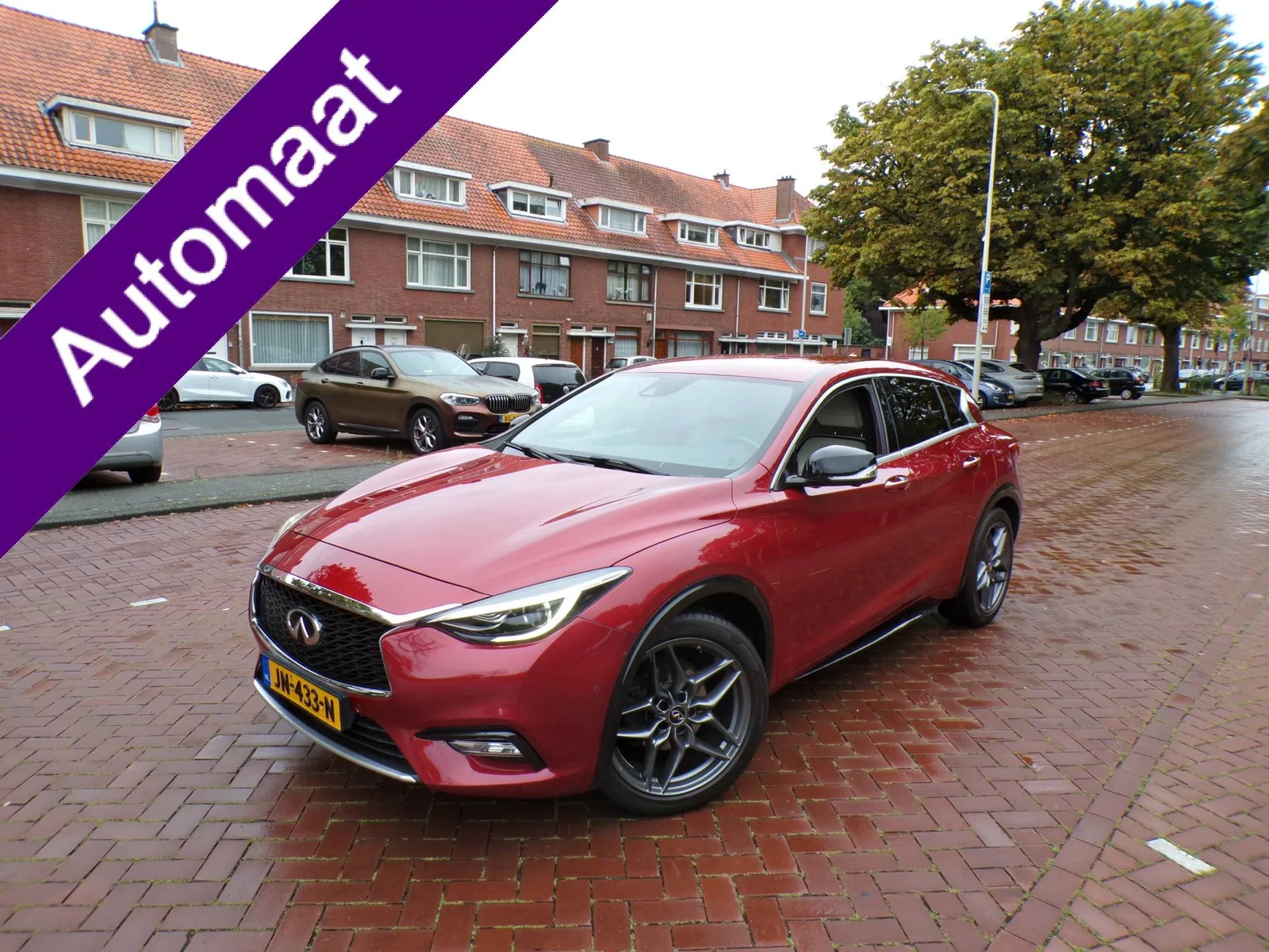 Infiniti Q30 (2016) — foto 1