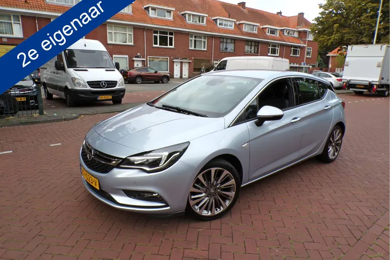 Opel Astra (2016)