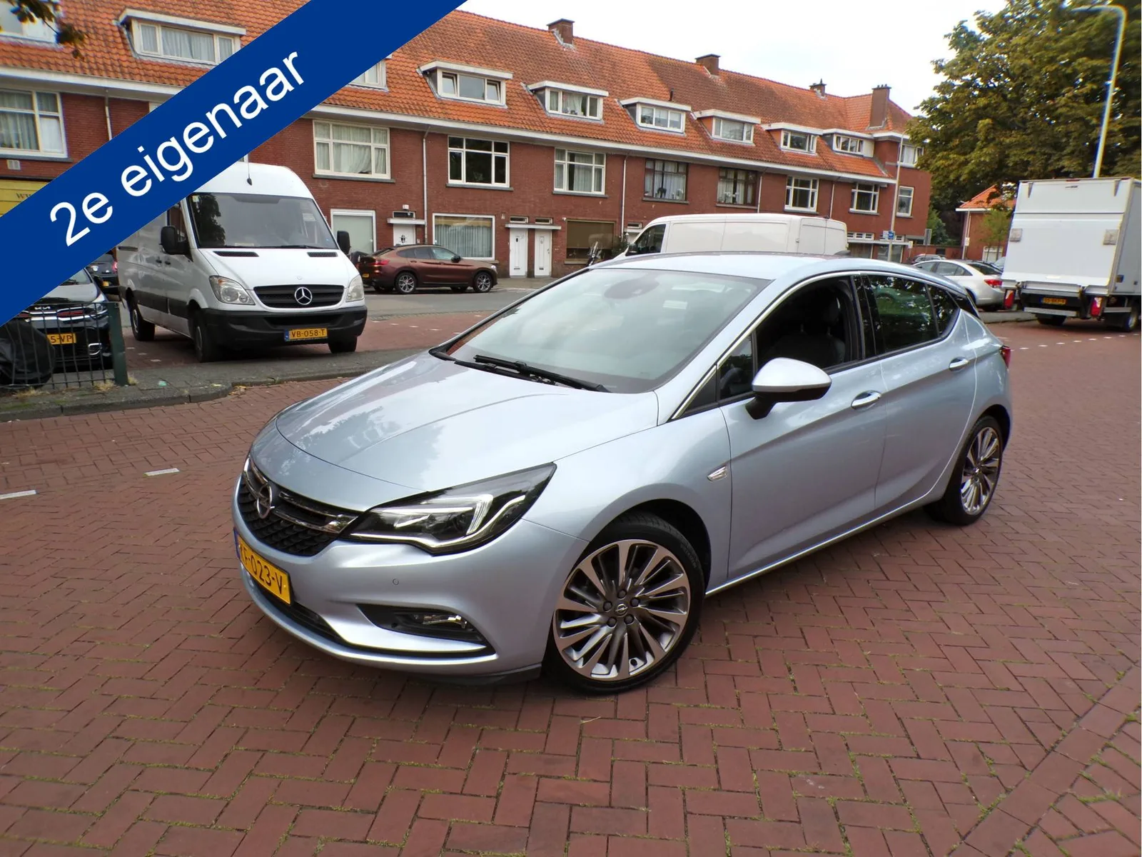 Opel Astra (2016) — foto 1