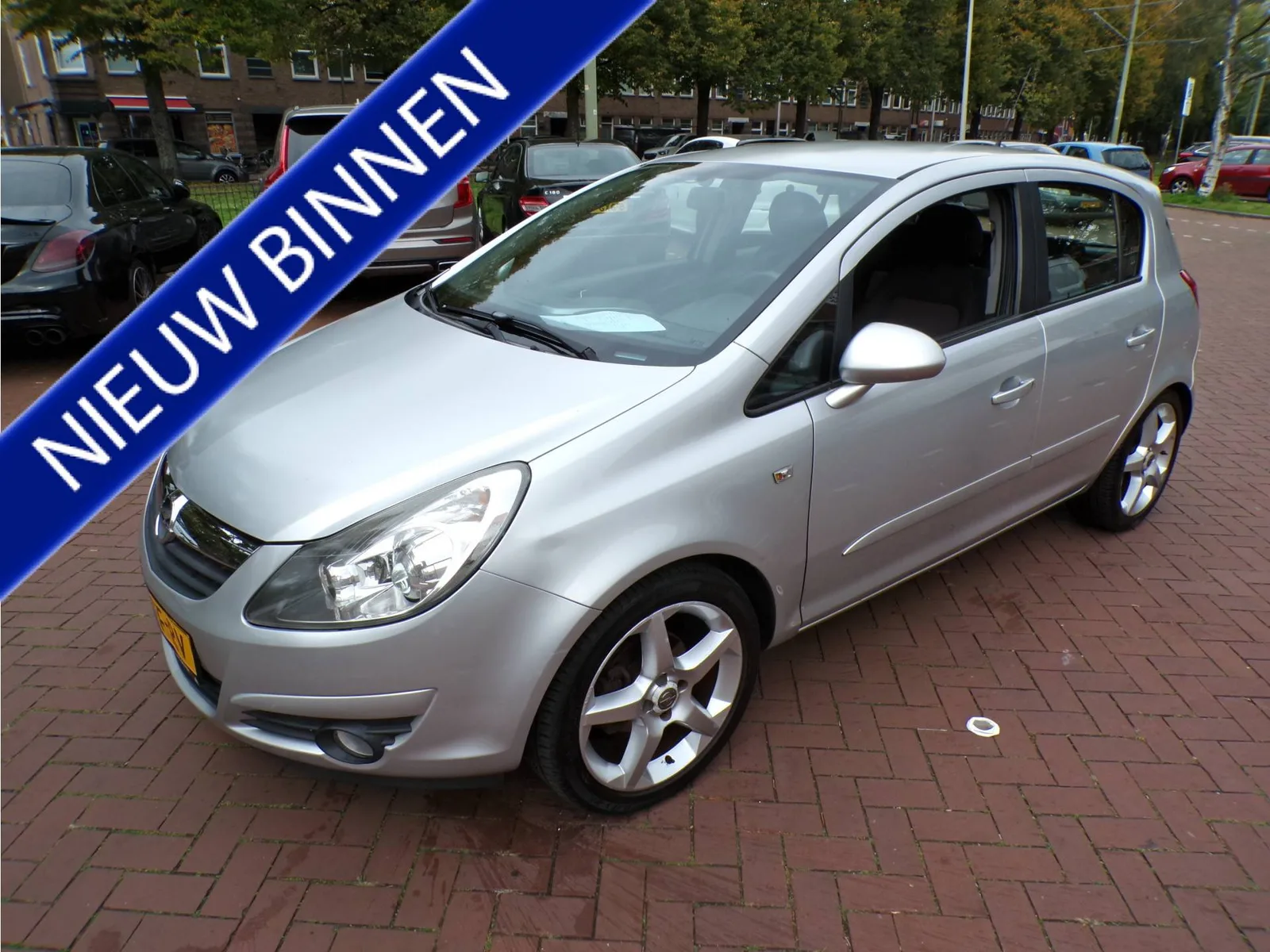 Opel Corsa (2008) — foto 1
