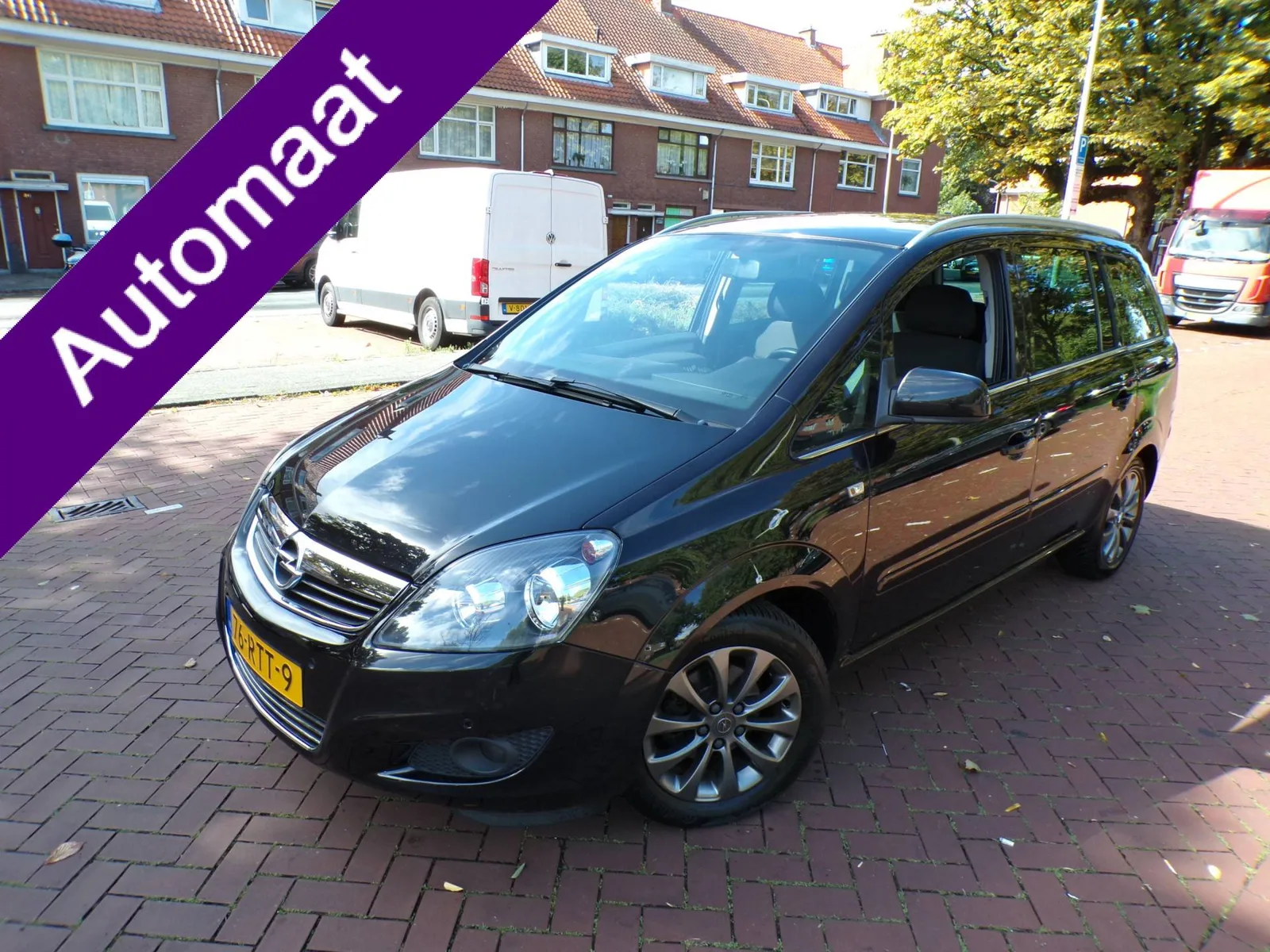 Opel Zafira (2011) — foto 1