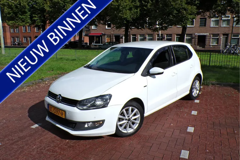Volkswagen Polo (2015)