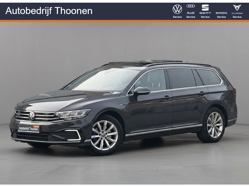 Volkswagen Passat (2021) — foto 1
