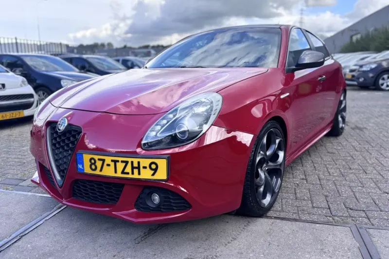 Alfa Romeo Giulietta (2012)