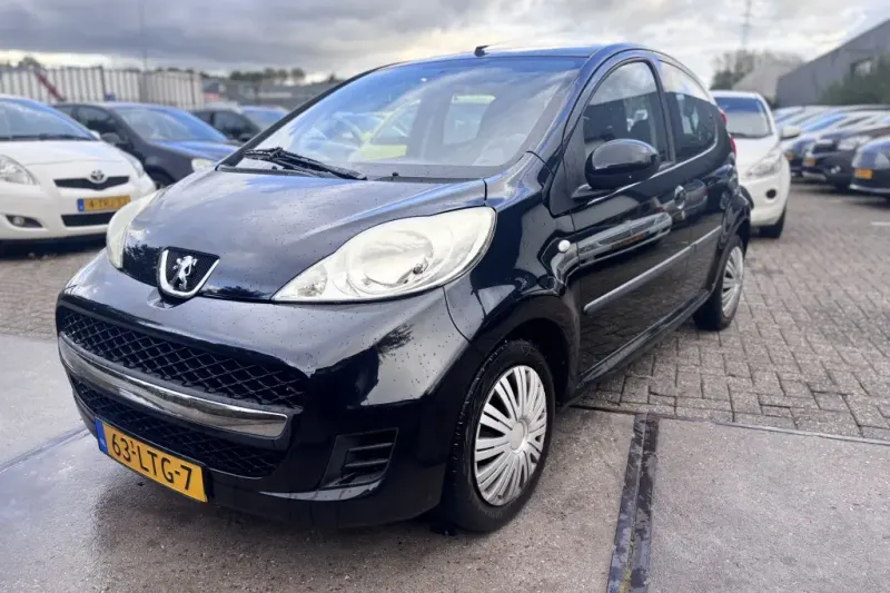 Peugeot 107 (2010)