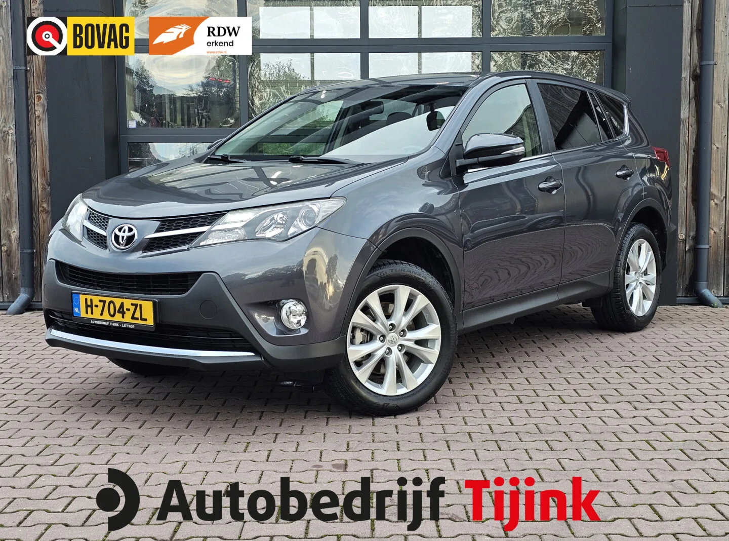 Toyota RAV4 (2013) — foto 1