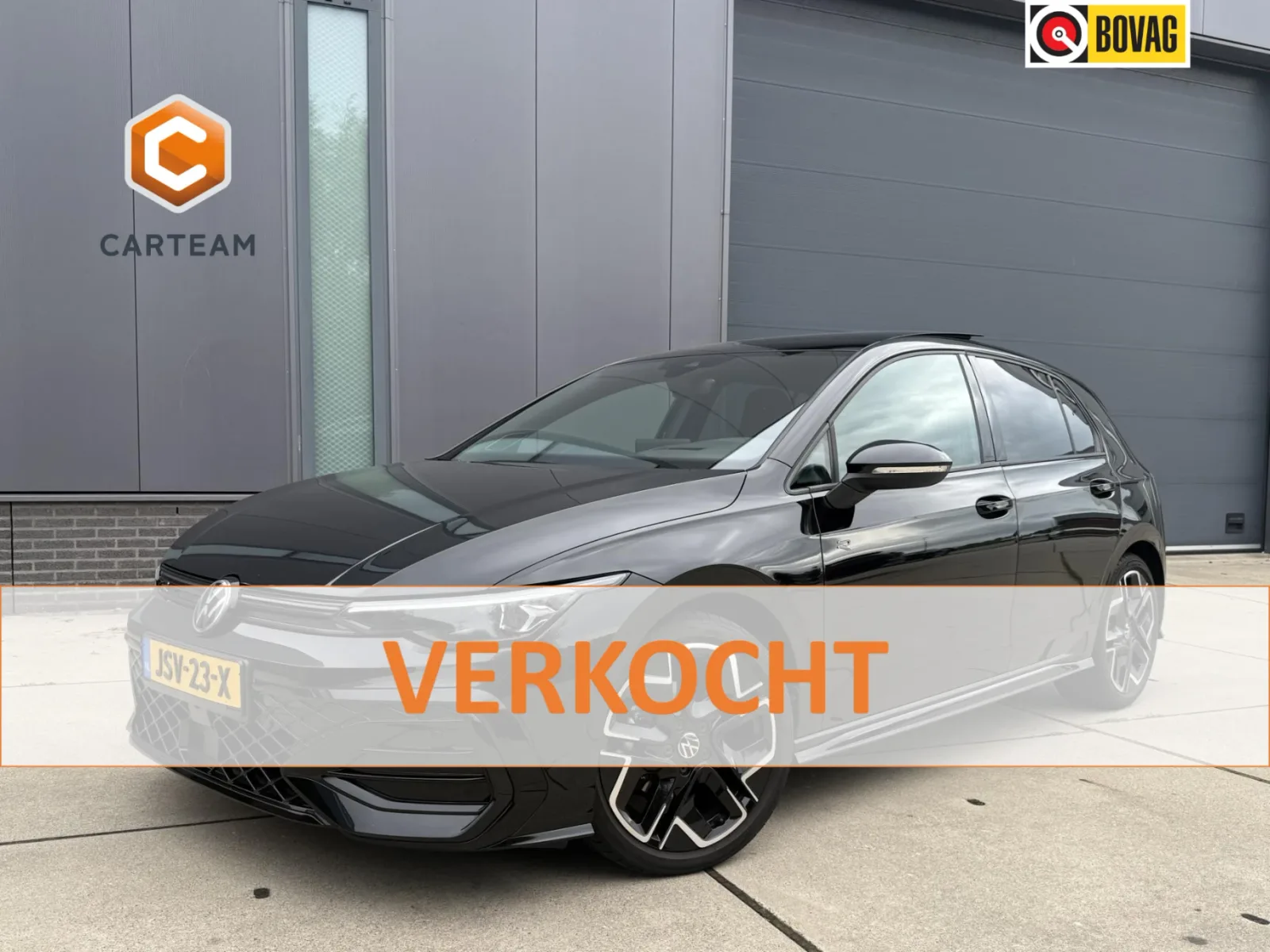 Volkswagen Golf (2024) — foto 1