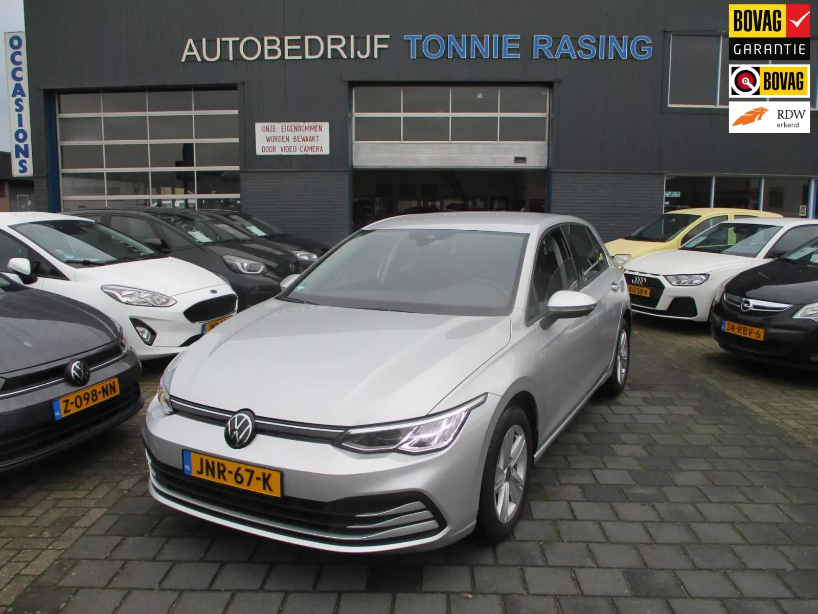 Volkswagen Golf (2023) — foto 1