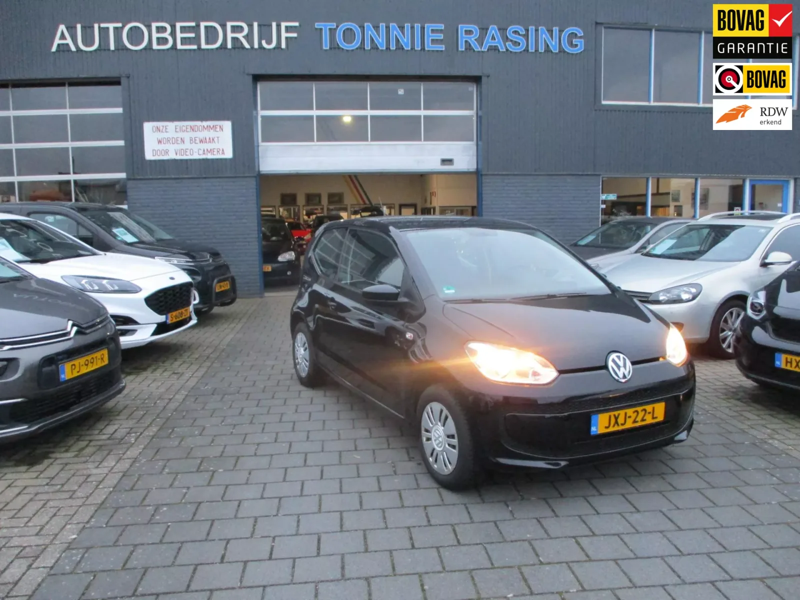 Volkswagen Up! (2015) — foto 1