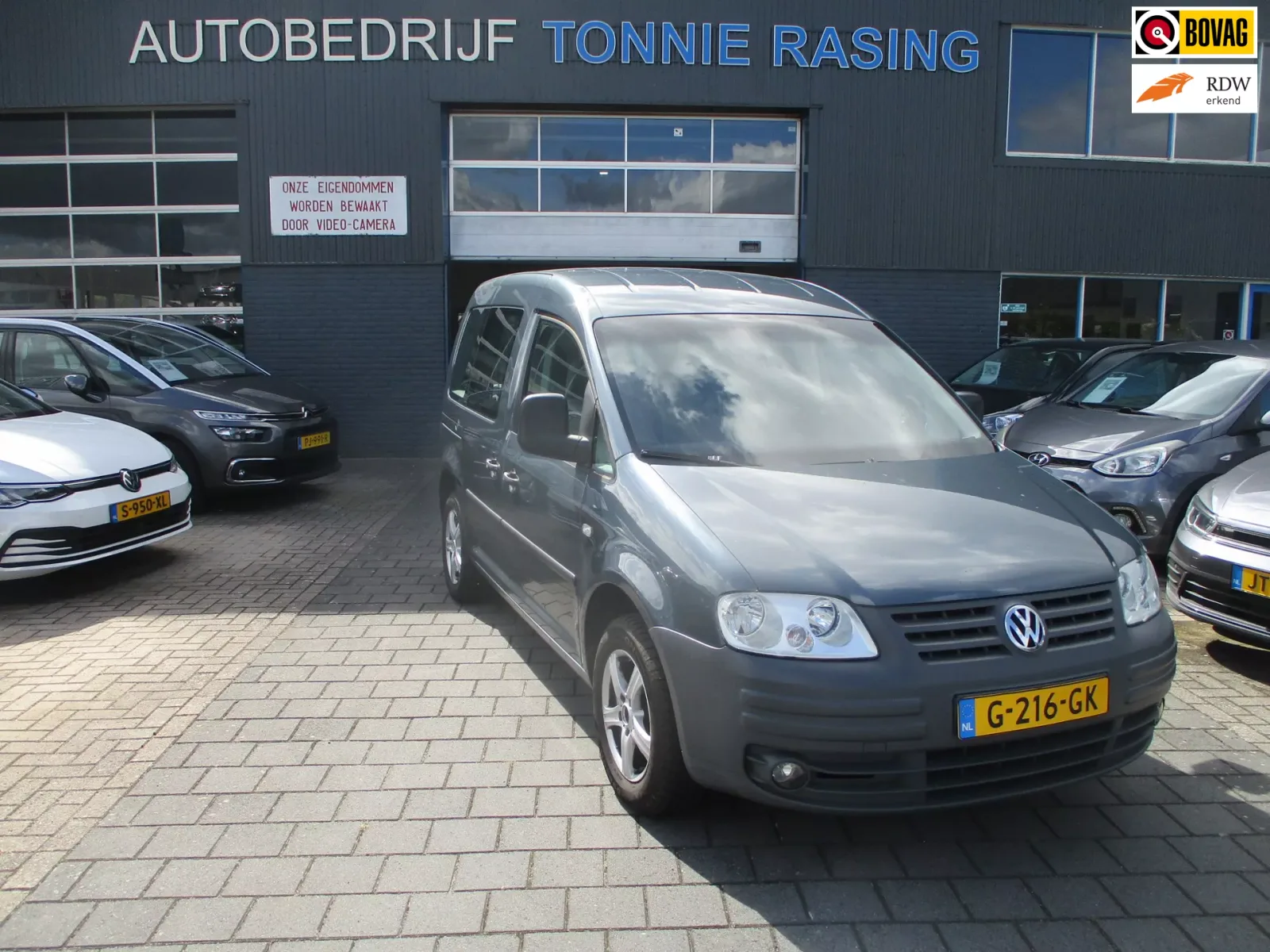 Volkswagen Caddy (2005) — foto 1