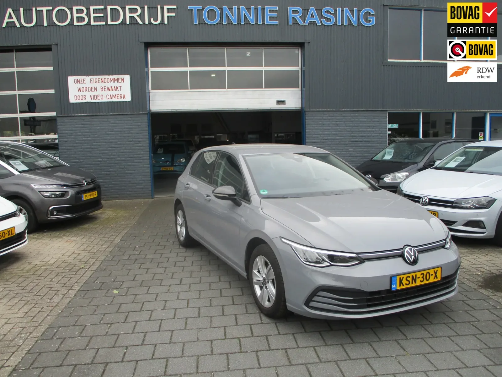 Volkswagen Golf (2021) — foto 1