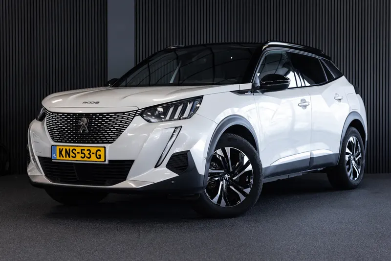 Peugeot e-2008 (2023)