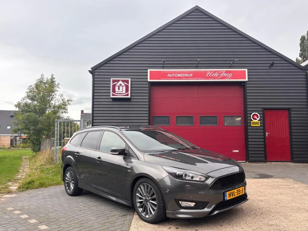 Ford Focus (2018) — foto 1