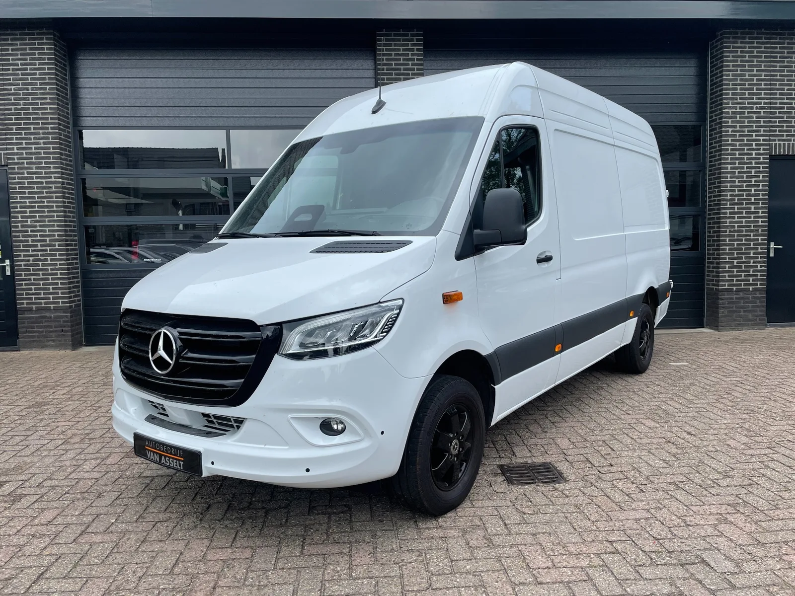 Mercedes-Benz Sprinter (2024) — foto 1