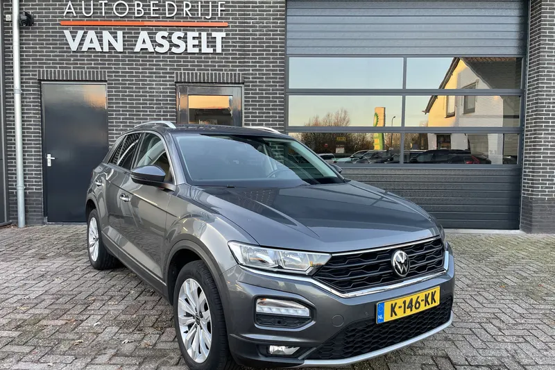Volkswagen T-Roc (2021)