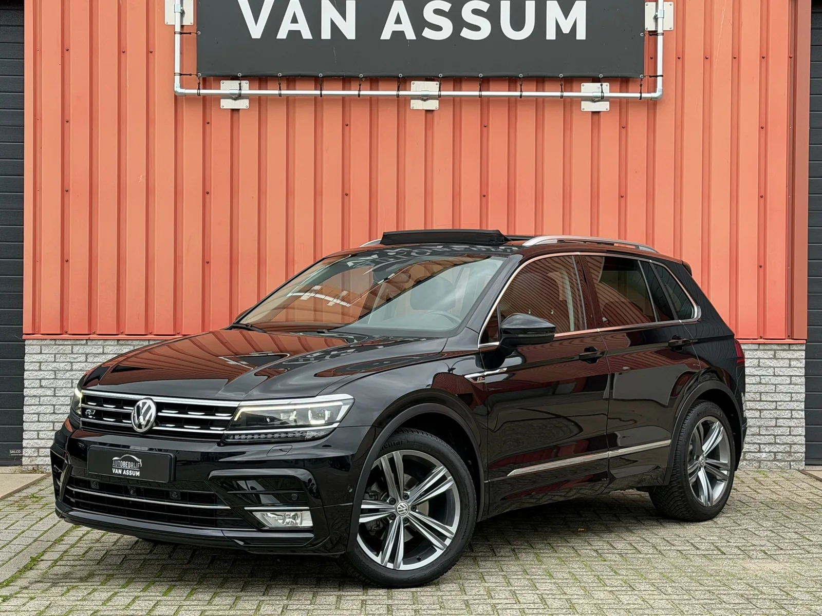 Volkswagen Tiguan (2017) — foto 1