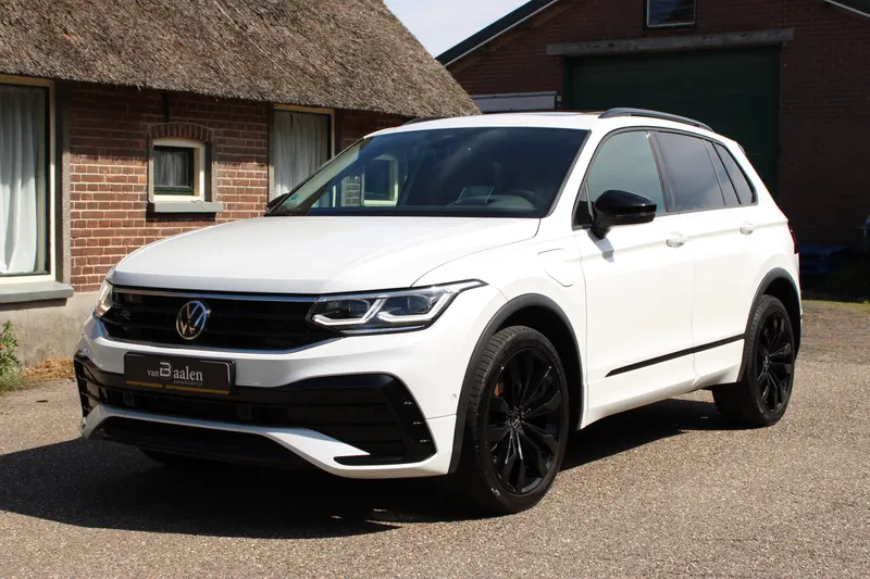 Volkswagen Tiguan (2022)
