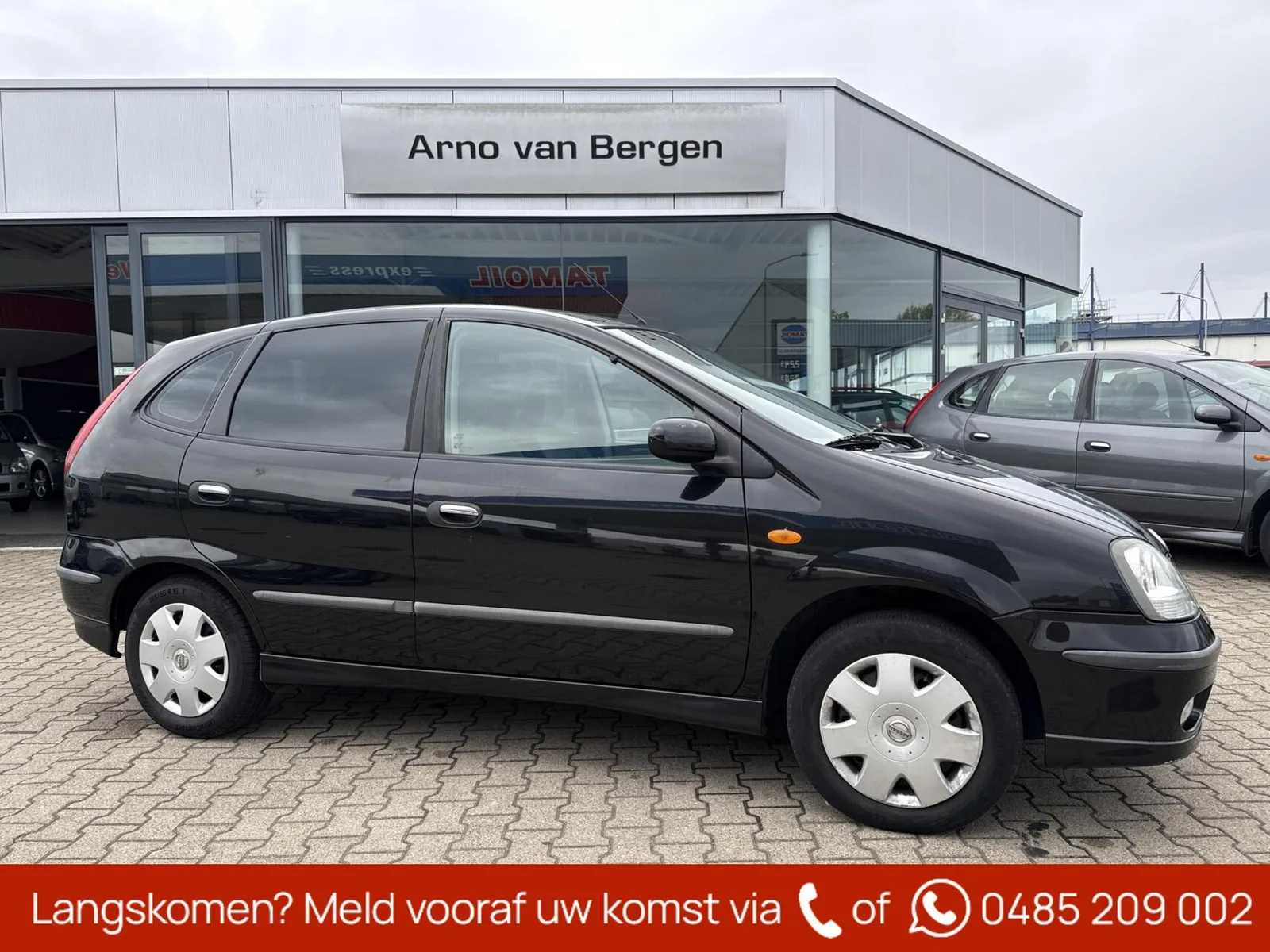 Nissan Almera Tino (2006) — foto 1
