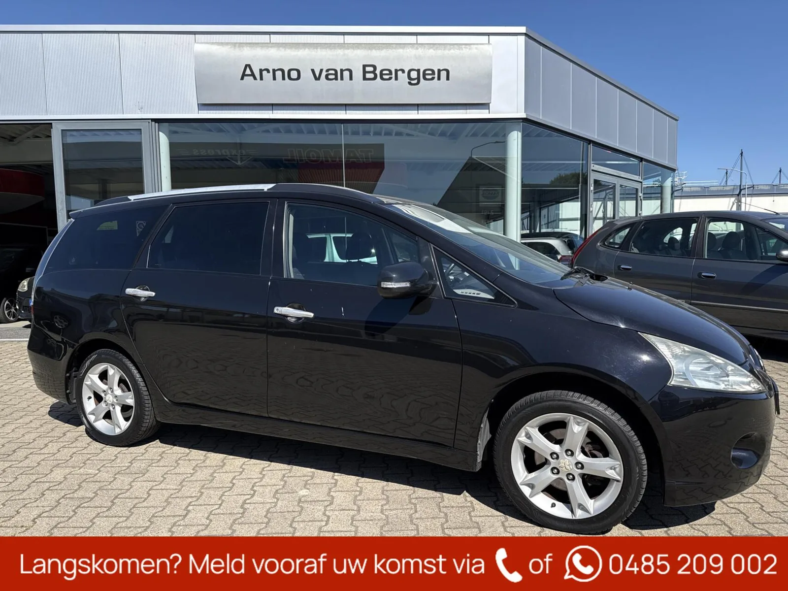 Mitsubishi Grandis (2011) — foto 1